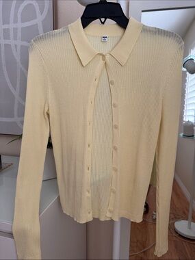 UNIQLO Light Yellow Ribbed Button-Up Polo Cardigan